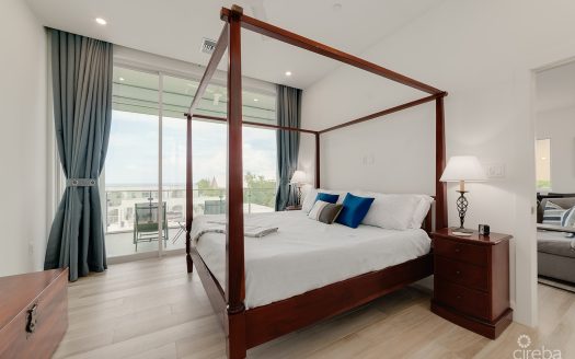 SUNSET POINT – BEAUTIFULLY UPGRADED 3 BED WITH PANORAMIC OCEAN VIEWS