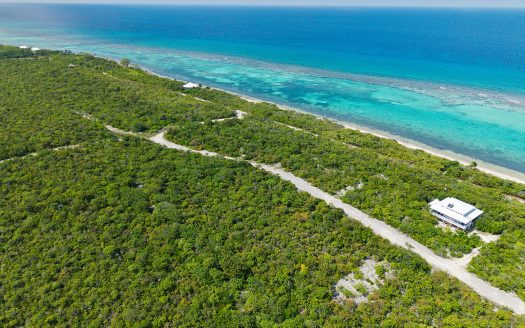 LITTLE CAYMAN LAND 2.5 ACRES – BY AIRPORT