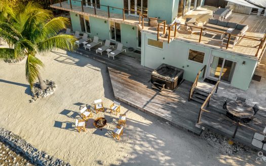 BEACHFRONT HOME LITTLE CAYMAN THE SANCTUARY