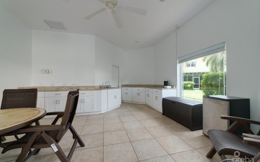SPACIOUS 3 BED + DEN TOWNHOME AT L’AMBIENCE
