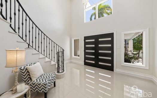 GOVERNORS HARBOUR ESTATE HOME