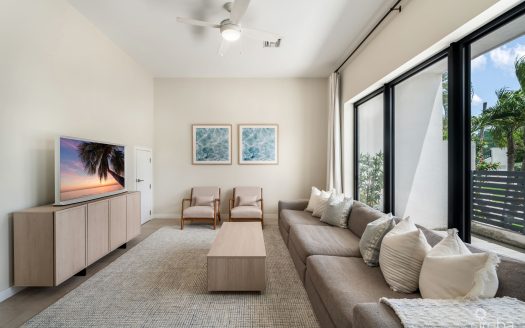 VELA 112, 4-BED SOUTH SOUND TOWNHOME
