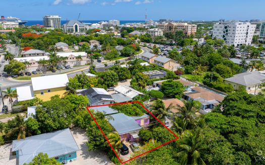 FOUR-PLEX / NEIGHBOURHOOD COMMERCIAL ZONING LAND