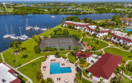 LIME TREE BAY UNIQUE 4 BED, 3.5 BATH WITH WATER VIEWS