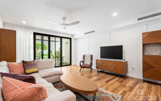 VILLA PAPPAGALLOS 4, WEST BAY RENOVATED CONDO
