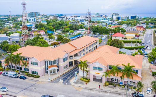 CROWN SQUARE | 16 UNIT COMMERCIAL INVESTMENT OPPORTUNITY CROWN SQUARE | 16 UNIT COMMERCIAL INVESTMENT OPPORTUNITY