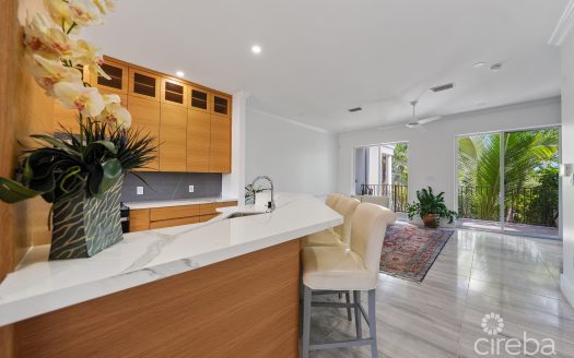 REDUCED! TURNBERRY EAST #3 , CRYSTAL HARBOUR
