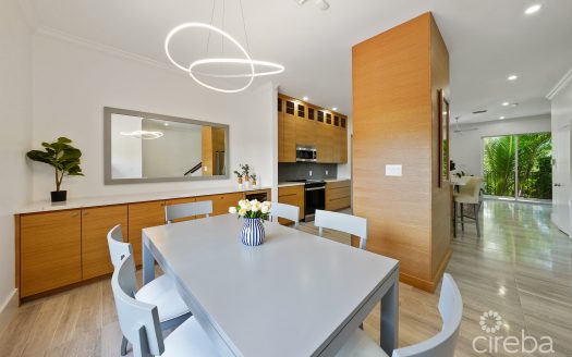 REDUCED! TURNBERRY EAST #3 , CRYSTAL HARBOUR