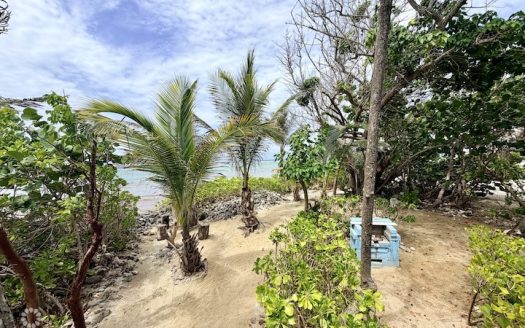 LARGE BEACHFRONT LOT – RUM POINT DRIVE – PERFECT ESTATE PARCEL