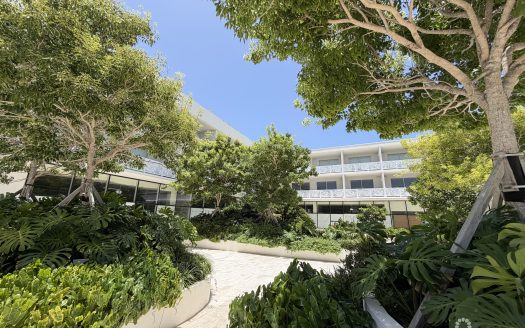GROVE TOO COMMERCIAL OFFICE SPACE – RARE CORNER LOCATION