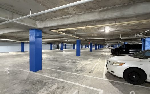 SUPERBLY LOCATED GROVE TOO STORAGE UNIT