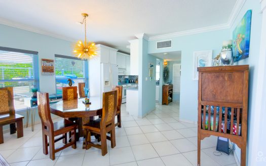 3 BED SEVEN MILE BEACHFRONT CONDO TAMARIND BAY