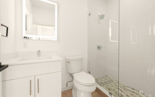 2 BEDROOM, 2.5 BATHROOM DUPLEX IN LOOKOUT GARDEN