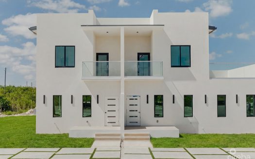 2 BEDROOM, 2.5 BATHROOM DUPLEX IN LOOKOUT GARDEN