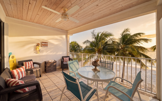 CORAL BAY VILLAGE #5 – BEACHFRONT CONDO CORAL BAY VILLAGE #5 – BEACHFRONT CONDO