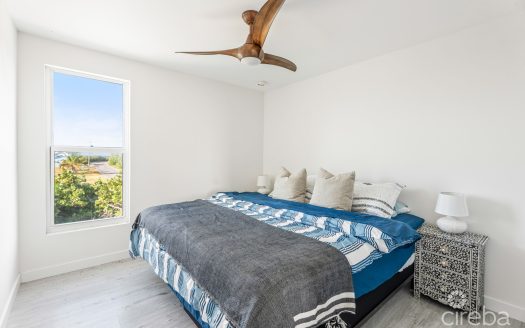 THE PALMS, LITTLE CAYMAN | BEACHFRONT COTTAGE 1