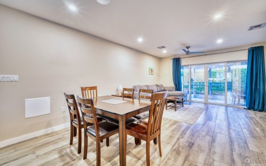 DOWNTOWN REACH 801