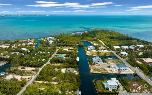 CANAL-FRONT FAMILY HOME WITH DOCK | PROSPECT, GRAND CAYMAN