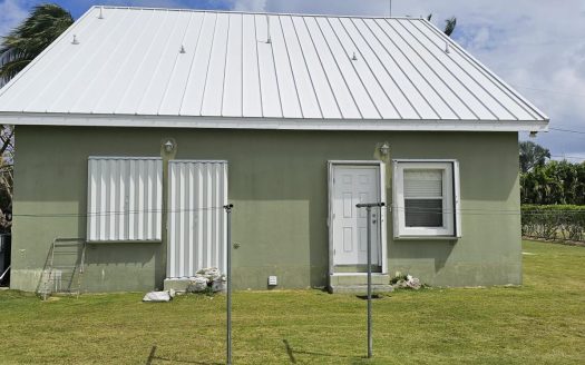 DUPLEX INVESTMENT PROPERTY – AURORA DRIVE, WEST BAY