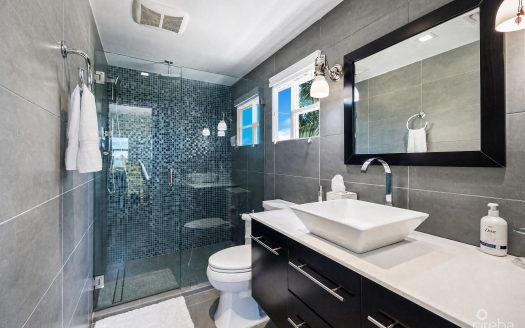 COCONUT BAY 121 OCEAN FRONT RESIDENCE