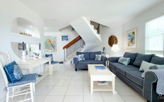 CAYMAN REEF 3 BED SEVEN MILE BEACH