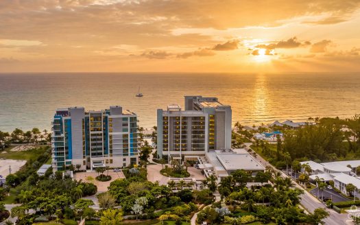 SEAFIRE 3 BEDROOM LUXURY RESIDENCE ON SEVEN MILE BEACH