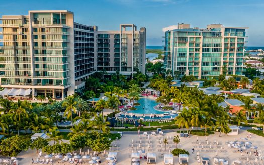 SEAFIRE 3 BEDROOM LUXURY RESIDENCE ON SEVEN MILE BEACH