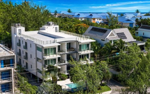 SHORE CLUB #6- OCEAN VIEW PENTHOUSE WITH PRIVATE ROOFTOP TERRACE