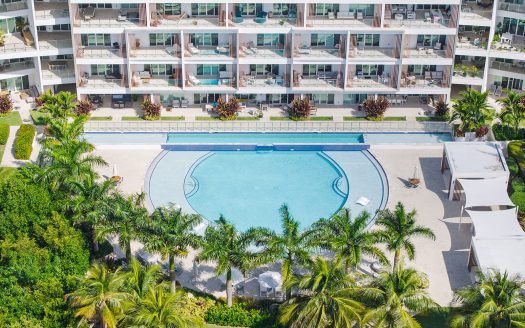 AURA OCEANVIEW THREE BED TOWNHOME WITH DEN
