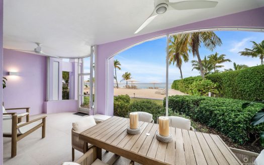AVALON 9, EXQUISITE BEACHFRONT CONDO