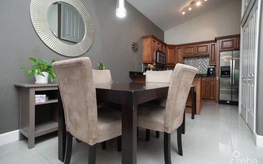 LANTERN POINT 2 BEDROOM TOP-FLOOR CONDO – PROSPECT