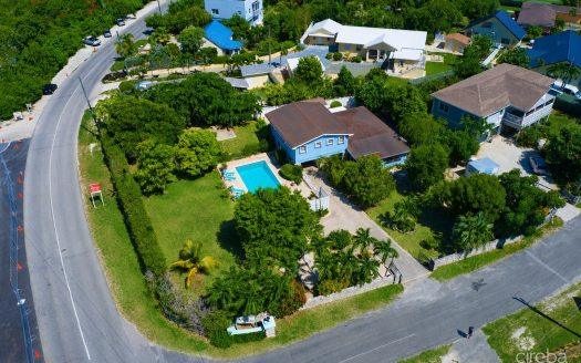 3 BR POOL HOME IN CORAL GABLES ON .47 ACRES 3 BR POOL HOME IN CORAL GABLES ON .47 ACRES