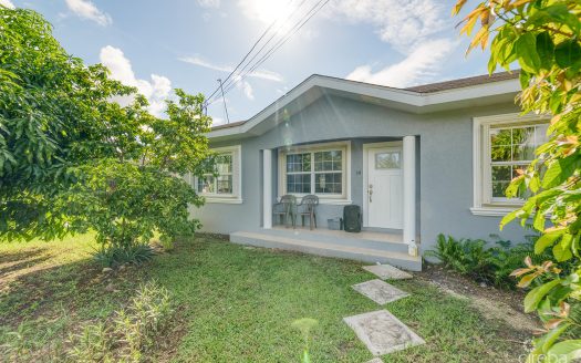 3 BEDROOM HOME ON DUPLEX LOT W/APPROVED PLANS FOR ADDITIONAL 4-BEDROOM HOME 3 BEDROOM HOME ON DUPLEX LOT W/APPROVED PLANS FOR ADDITIONAL 4-BEDROOM HOME