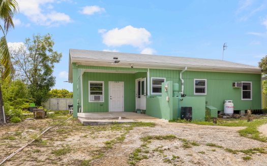 EAST END STAND ALONE HOME JOHN MCLEAN DR