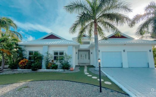 SHORECREST CIRCLE 4 BEDROOM FAMILY HOME SHORECREST CIRCLE 4 BEDROOM FAMILY HOME