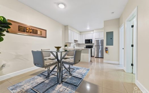 COMPLETE RENOVATED LANTERN POINT 2 BED/2 BATH