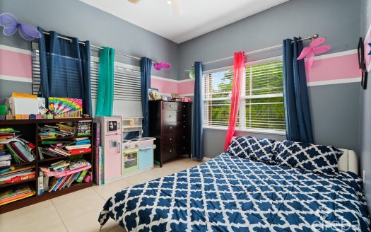 PINEAPPLE WAY 19A, BODDEN TOWN HOME