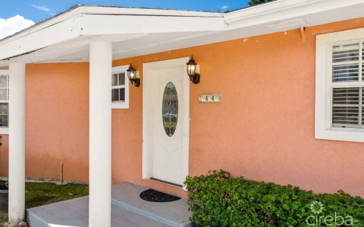 4 BEDROOM DOUBLE LOT HOME IN PROSPECT