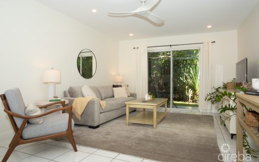TURNKEY 2BED PLUS DEN END UNIT TROPICAL HAVEN
