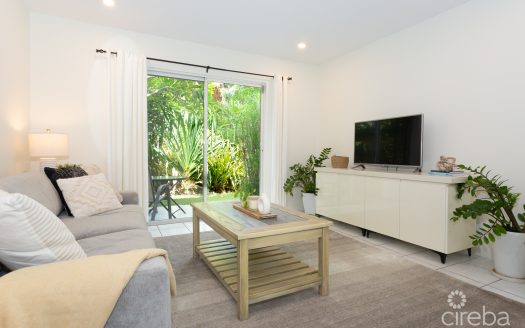 TURNKEY 2BED PLUS DEN END UNIT TROPICAL HAVEN