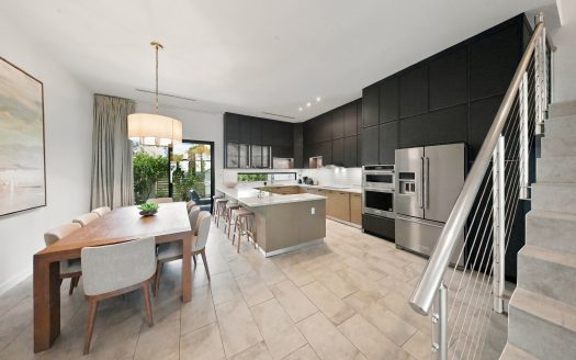 AVAILABLE IMMEDIATELY! LUXURY 4-BEDROOM RESIDENCE IN BAHIA, SOUTH SOUND AVAILABLE IMMEDIATELY! LUXURY 4-BEDROOM RESIDENCE IN BAHIA, SOUTH SOUND