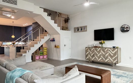 BAHIA #45 – SPACIOUS 3 BEDROOM CONDO