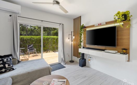 LIGHTHOUSE MANOR 25 | BEAUTIFUL ONE BED TOWNHOUSE