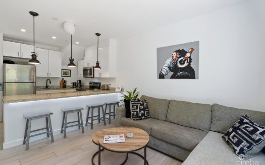 LIGHTHOUSE MANOR 25 | BEAUTIFUL ONE BED TOWNHOUSE