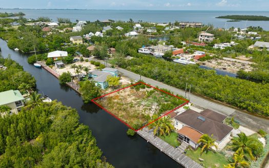 KELLI STREET CANAL FRONT PARCEL