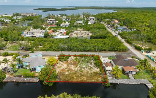KELLI STREET CANAL FRONT PARCEL KELLI STREET CANAL FRONT PARCEL
