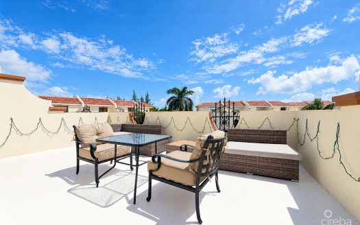 2 BEDROOM SAN SEBASTIAN TOWNHOUSE