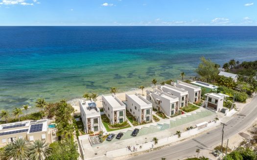 SILVER REEF RESIDENCES #4 – A BEACHFRONT GEM