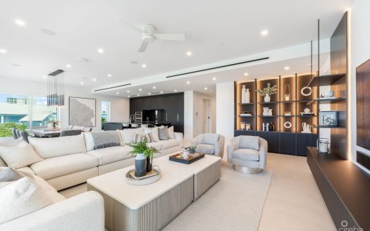 AQUA RESIDENCE 2 – LUXURY SEVEN MILE BEACH CONDO